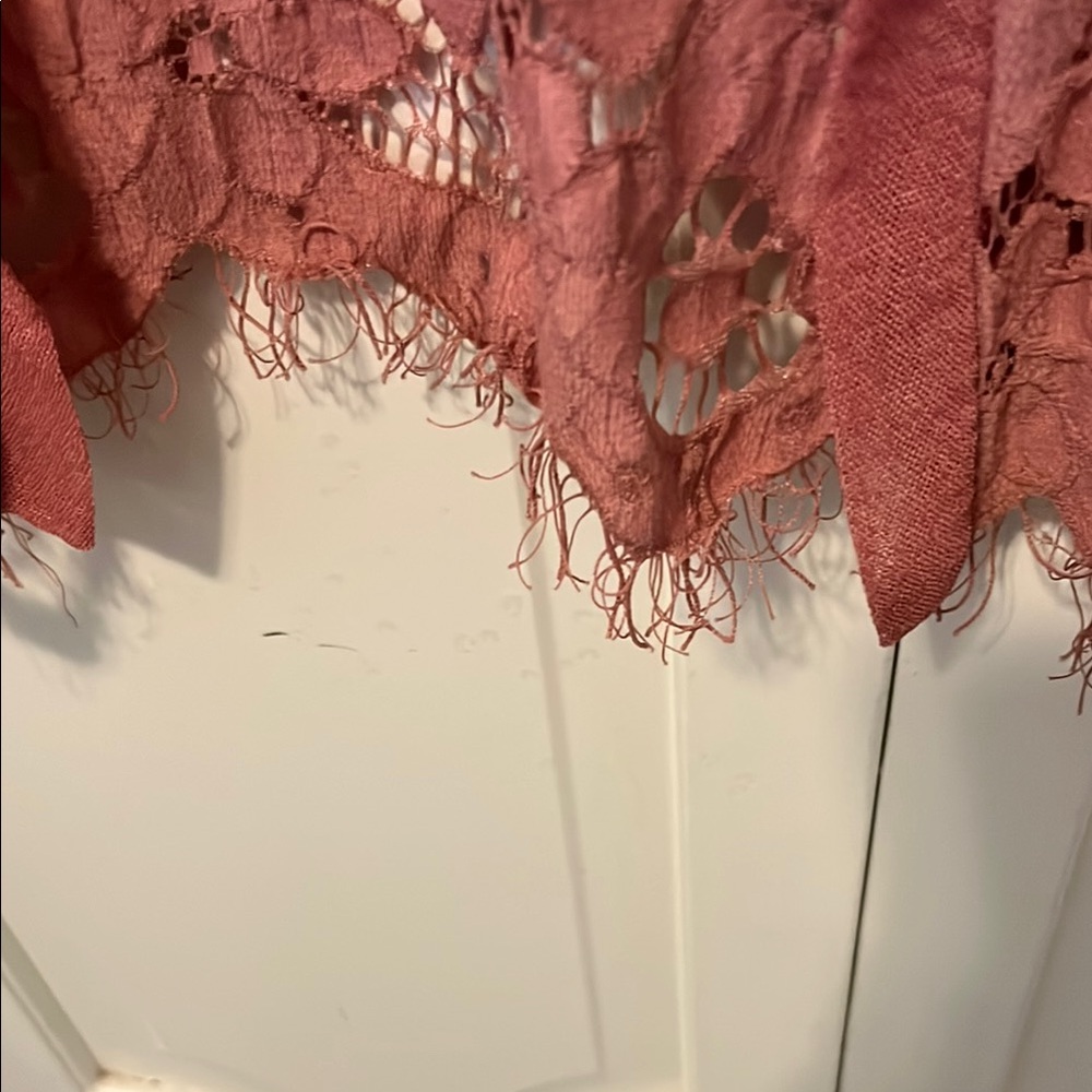 Elegant Lace Trim Cardigan in Pink - Picture 3 of 5